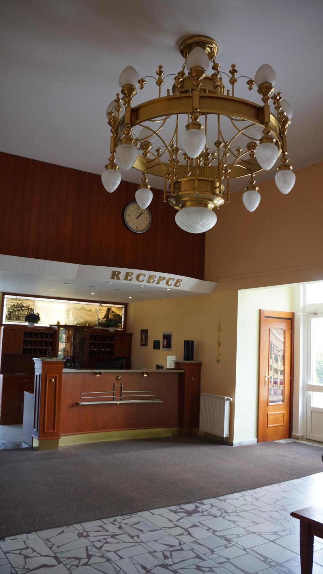 Grandhotel Nový Bor Extérieur photo